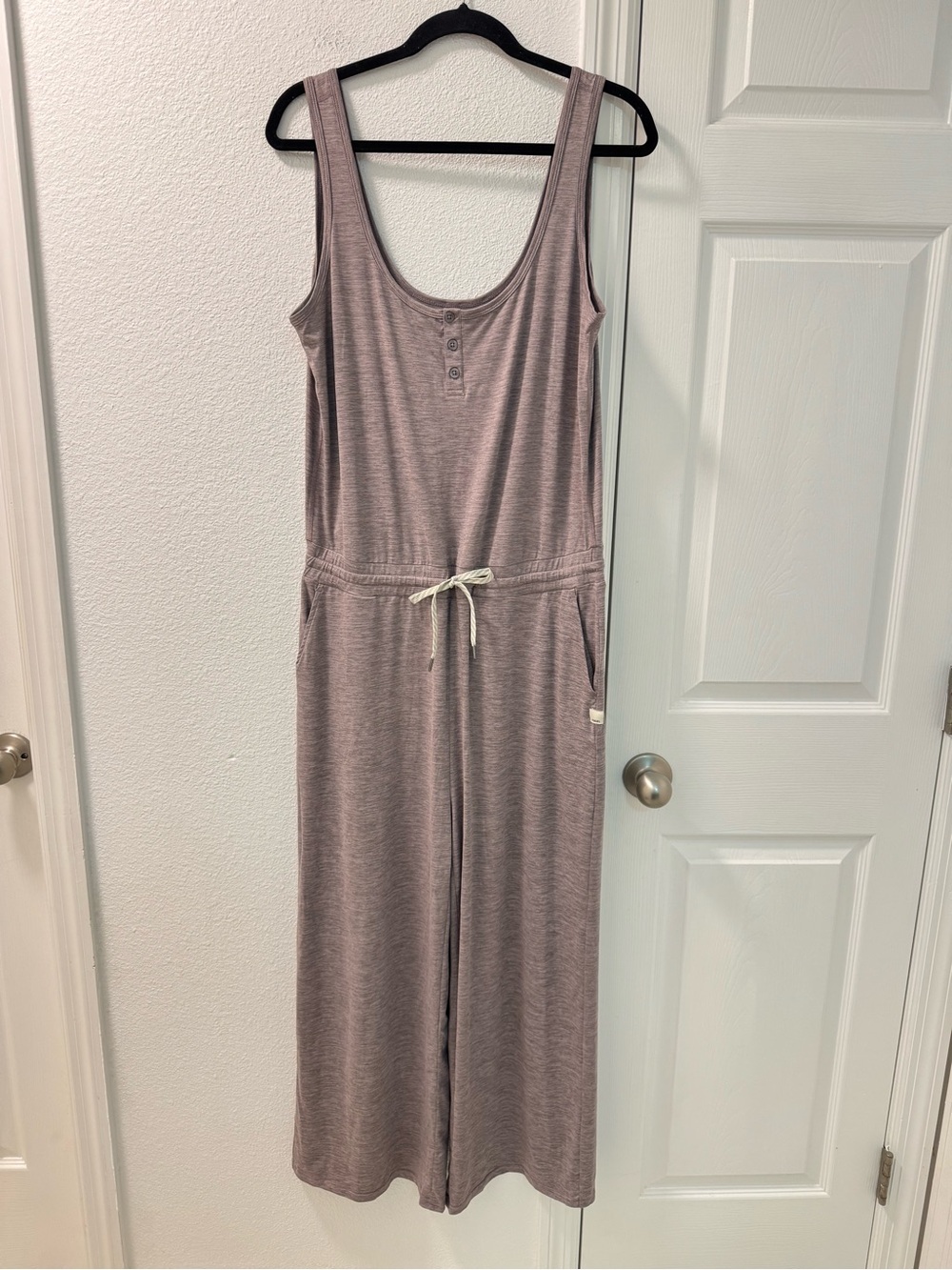 Vuori Fall jumpsuit wide leg in rosemary heather women’s size Large - Picture 3 of 7